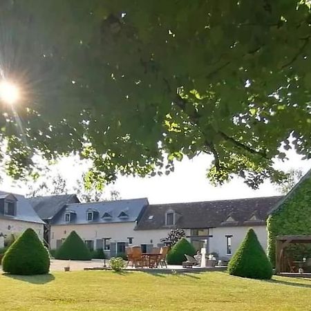Domaine De La Limetiere Hotel Neuvy-le-Roi Exterior foto