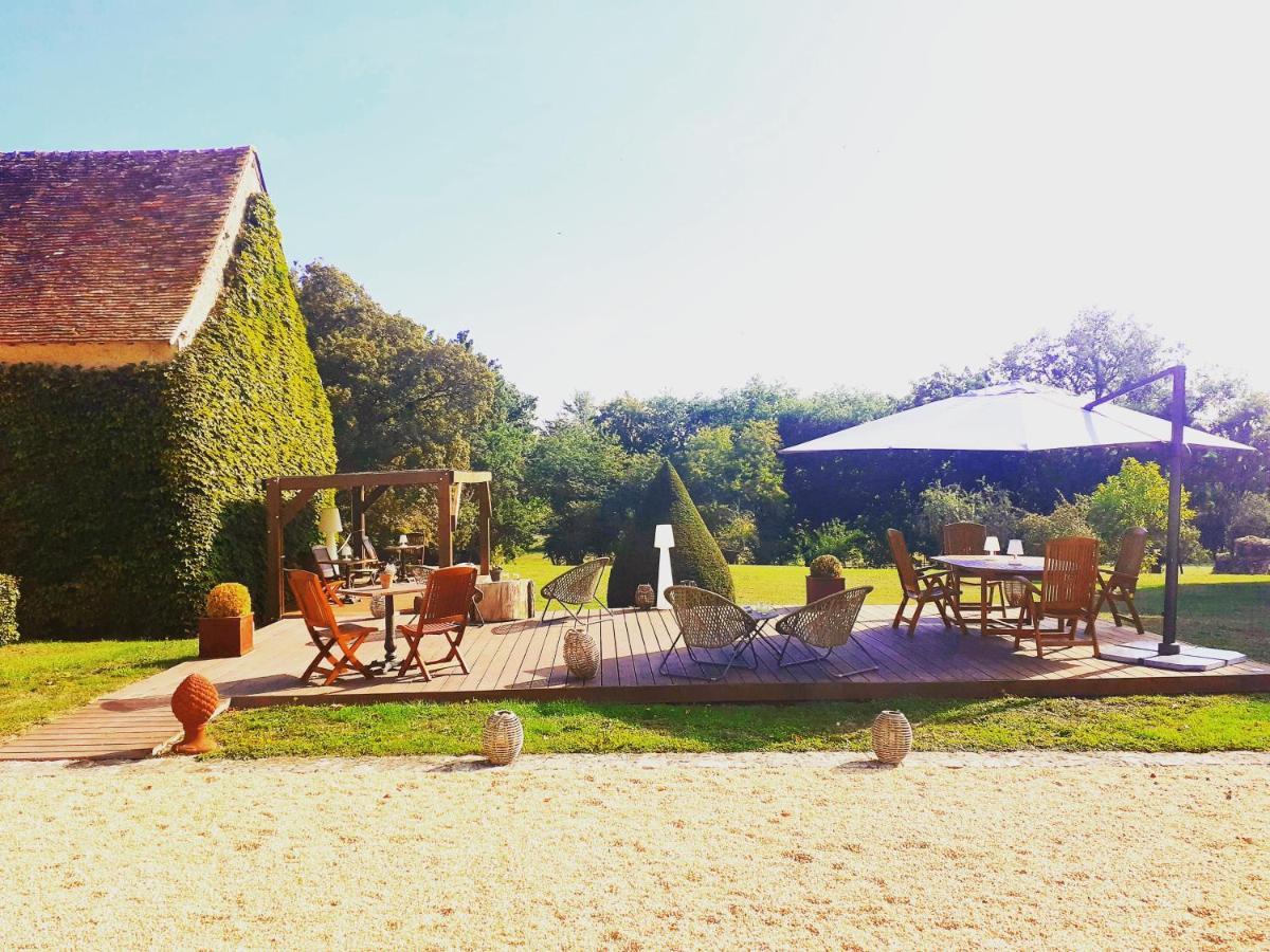 Domaine De La Limetiere Hotel Neuvy-le-Roi Exterior foto