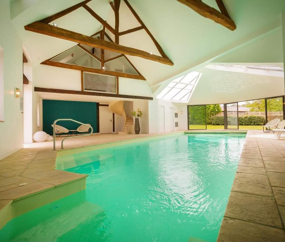 Domaine De La Limetiere Hotel Neuvy-le-Roi Exterior foto
